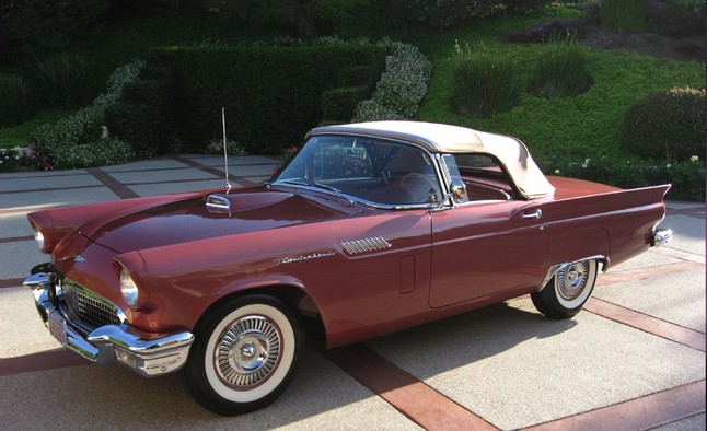 1957 Ford Thunderbird